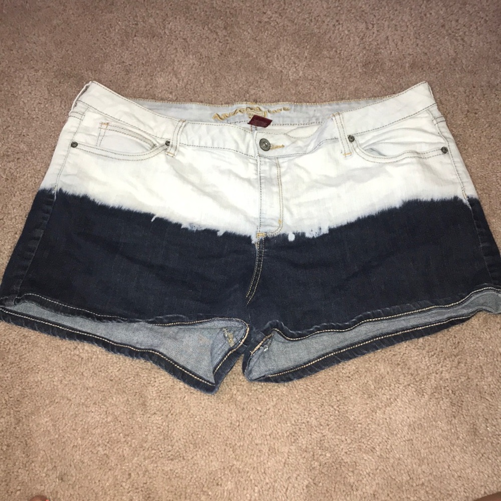 2 tone jean shorts